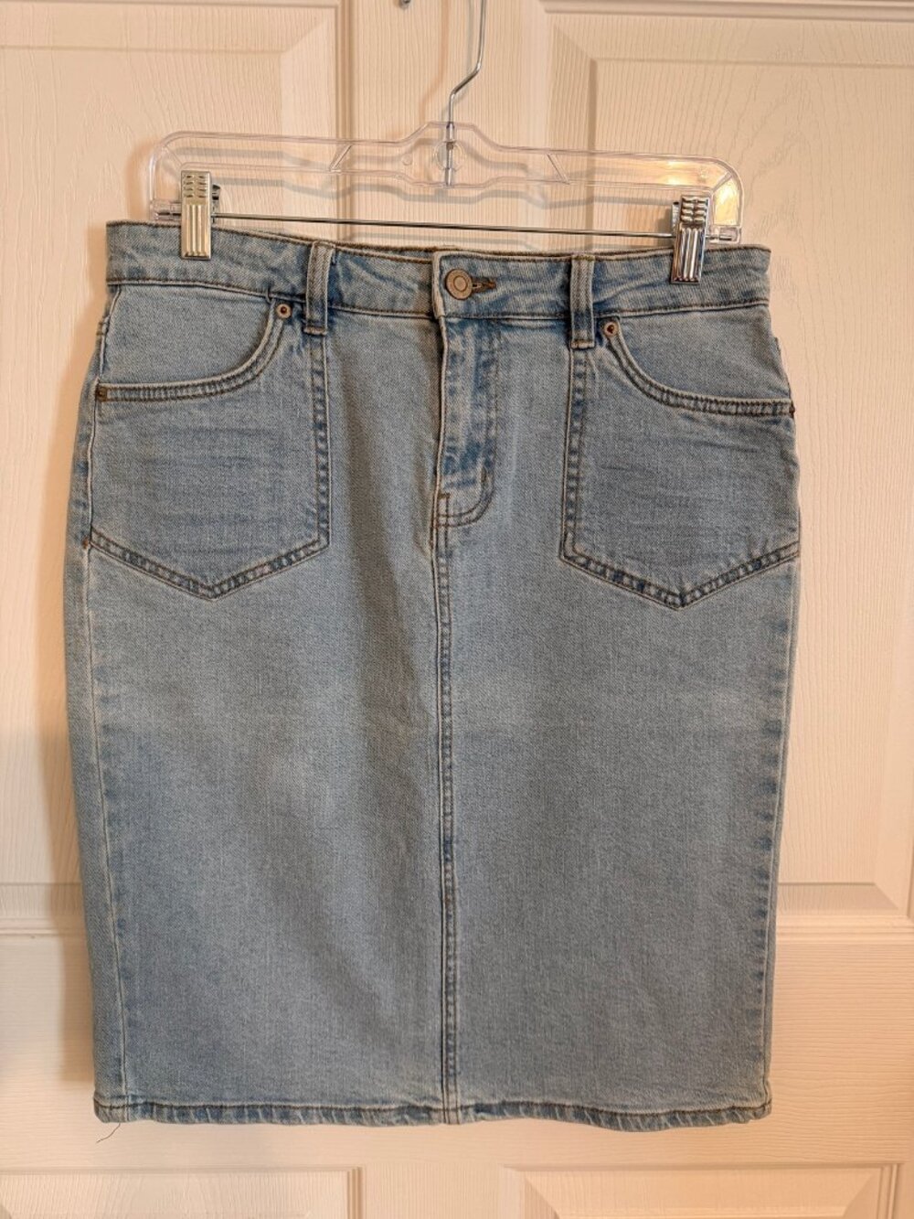 1511 Denim Pencil Skirt Size 8 Light Wash Jean Skirt